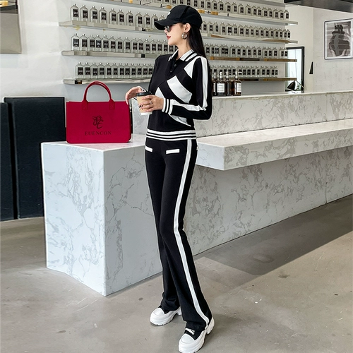 Тонкий спортивный костюм, приталенные штаны-клёш, комплект для отдыха, 2025 года, для бега