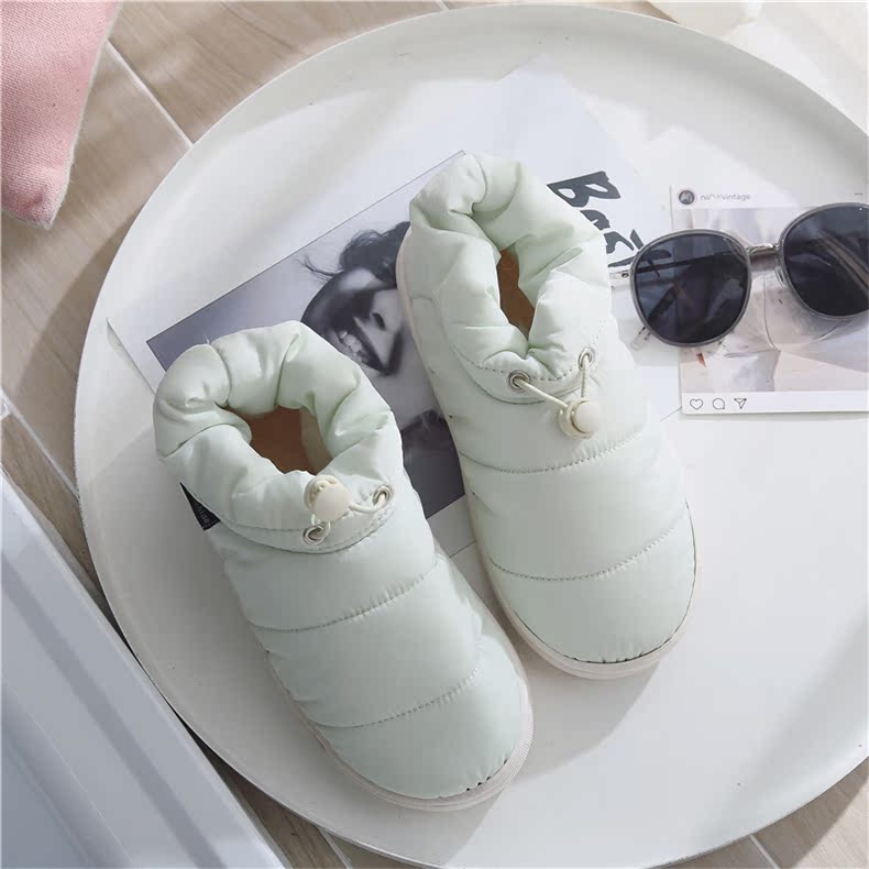 giày độn bông có đế dày gói chống thấm nhà ấm áp mùa đông dép trong nhà tháng của phụ nữ sau sinh trượt dép bông dành cho nam giới - Trang chủ dép mang trong nhà