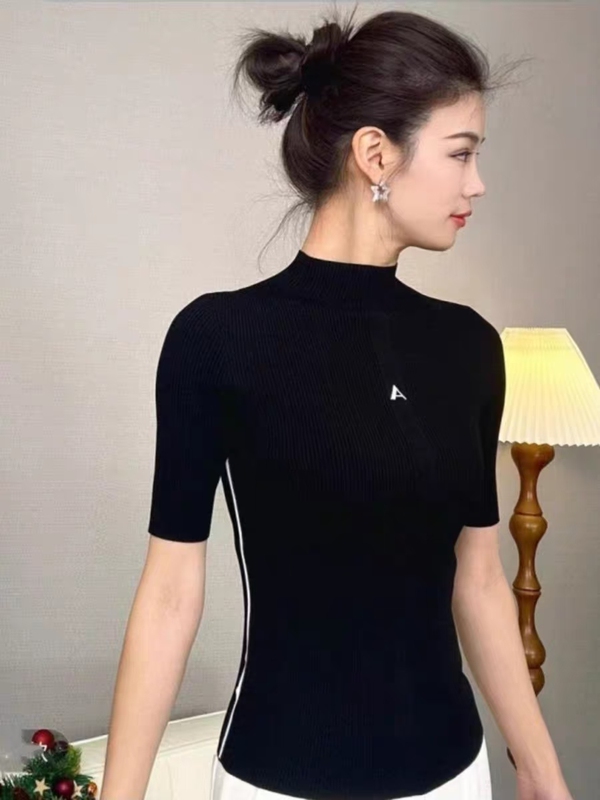 Ama's Same Style 2026 Summer New Vertical Ribbed Slim-Fit Cigarette Collar Knit T-Shirt for Women 538063