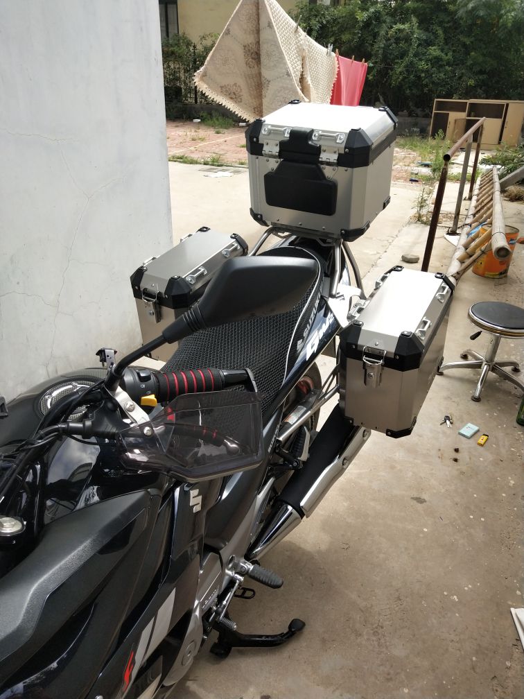 GW250 bên hộp hợp kim nhôm hộp đuôi ba hộp GW250F thân cây được sửa đổi GSADV phiêu lưu nhanh chóng cài đặt không phá hủy - Xe gắn máy phía sau hộp thùng đựng đồ xe máy