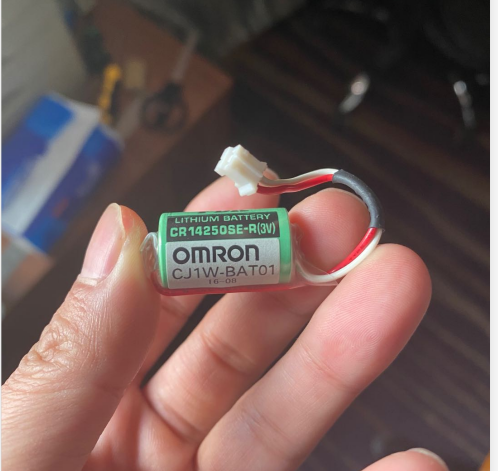 Original OMRON Omron CJ1W-BAT01 CP1W CR14250SE-R 3V PLC imported lithium battery