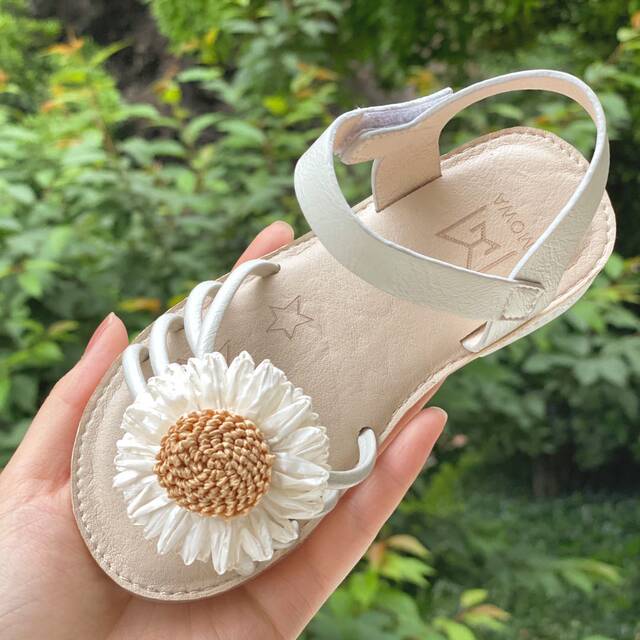 Mowa Daisy Two-Way Sandals for Women, Summer Fairy Style, Soft Sole, Non-Slip, Flat Slippers for Pregnant Women and Students