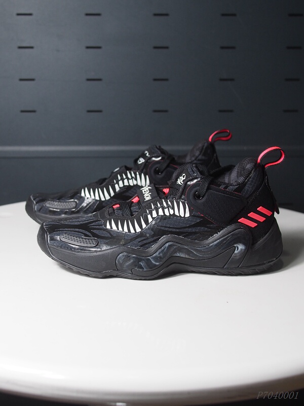 Adidas Marvel Co-Branded Mitchell 3 Low-Top Wear-Resistant Shock-Absorbing Anti-Slip Basketball Shoes for Older Children and Teenagers Gz5495