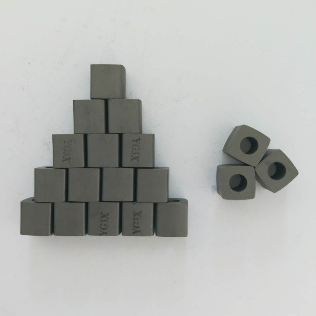 Wire cutting conductive block outer diameter 12 * 12 inner hole 6 YG3 tungsten steel conductive block 6 6 Yuan
