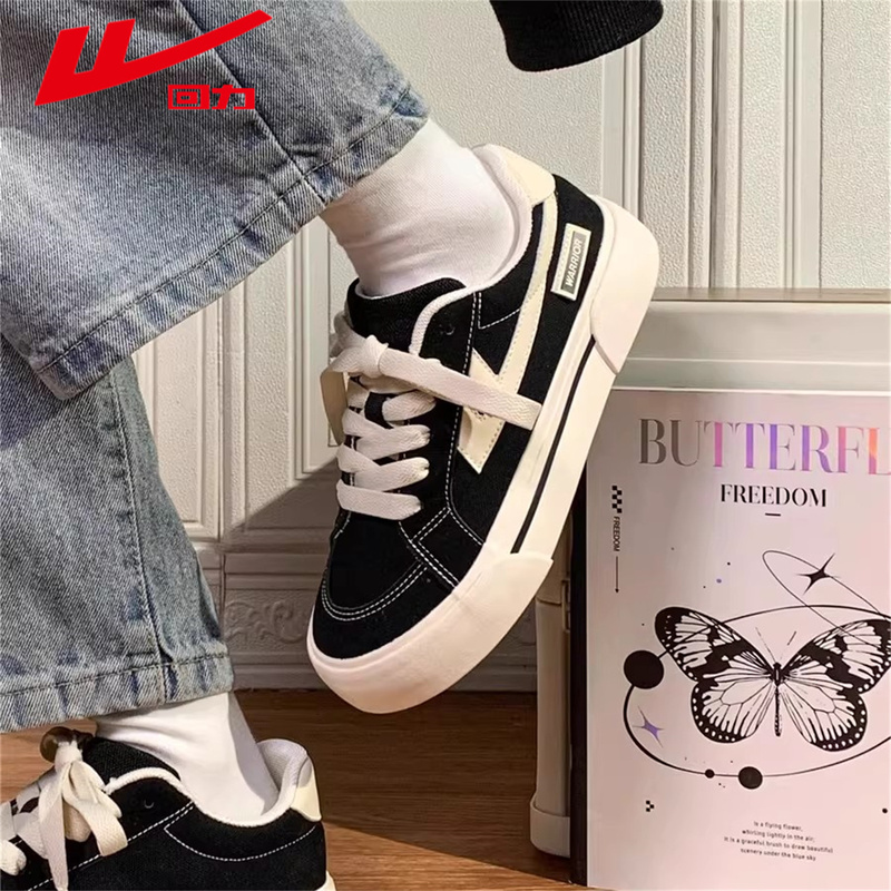 Warrior Retro Black Canvas Shoes for Women, Spring 2026 New Popular Thick-Soled Casual Shoes, Versatile Sneakers for Students