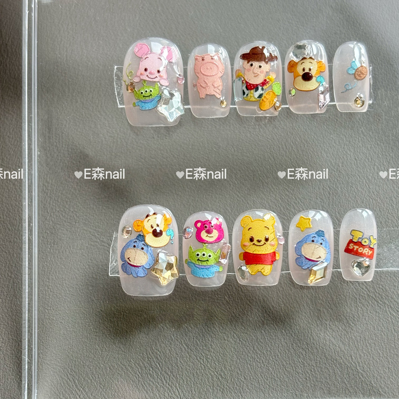 [Disneyland] E Senjia. Winnie the Pooh & Toy Story Sticker Style Handmade Wearable Nails
