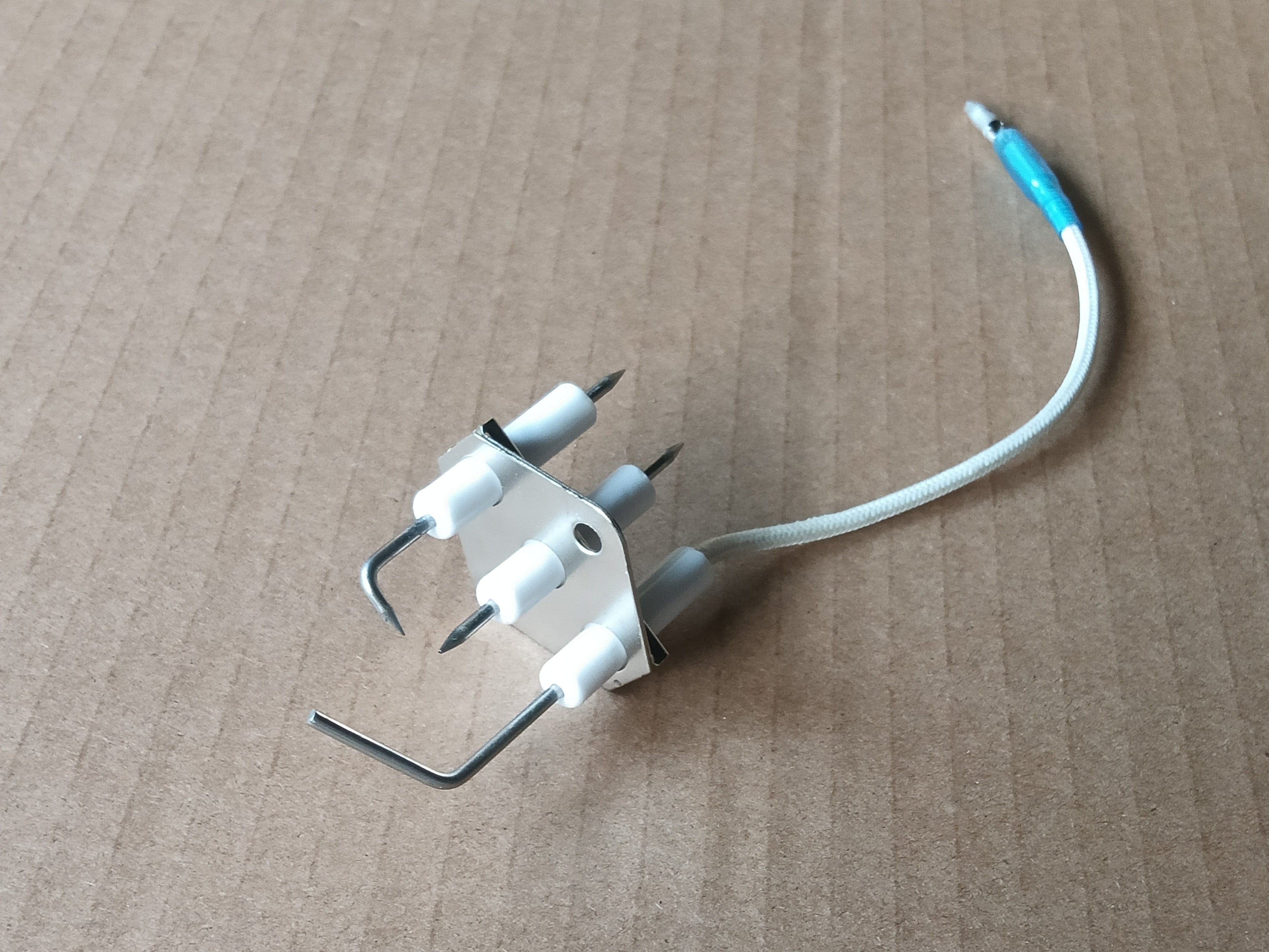适用于万家乐燃气热水器一体点火针反馈针 三合一