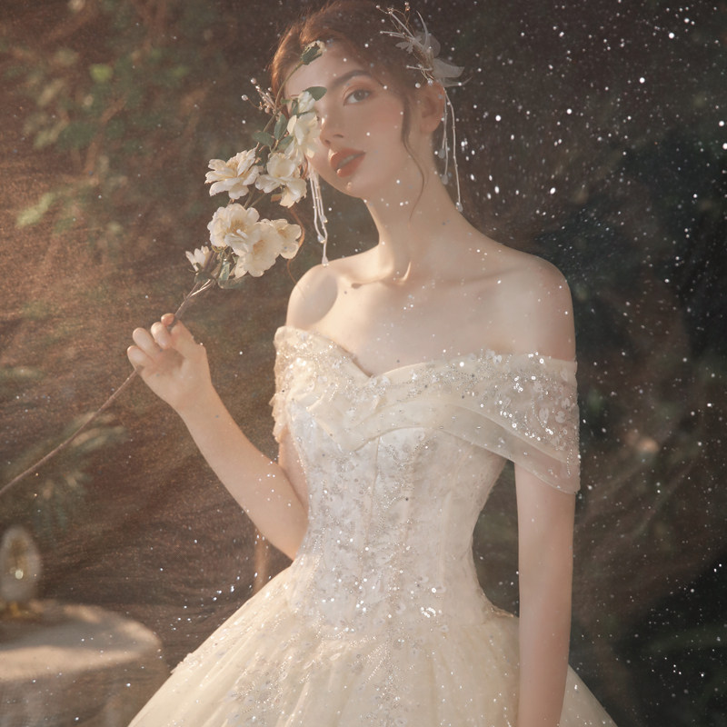 Star sky master wedding dress 2022 new temperament bride shoulder - sen system French Super Fairy 2023 Princess out the door
