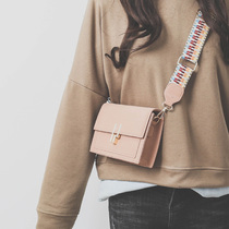 ins Super fire bag female 2019 new vintage frosted shoulder crossbody Korean fashion wild broadband small square bag