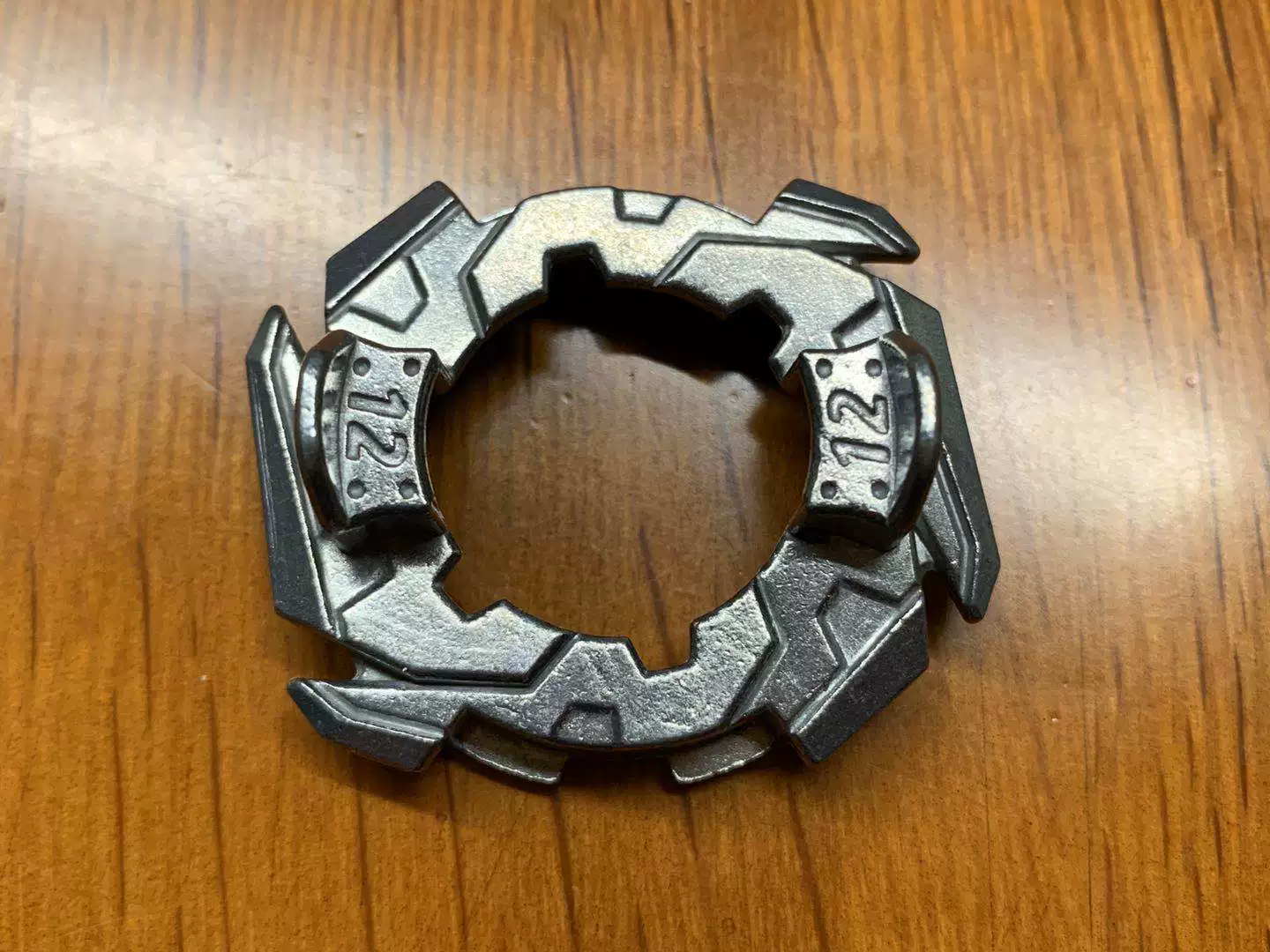 Диск TOMY BEYBLADE BURST, запчасти продаются оптом, ещё не использовался