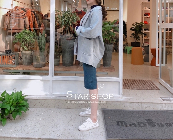 Áo len mùa thu 2018 mới nhỏ dành cho nữ.