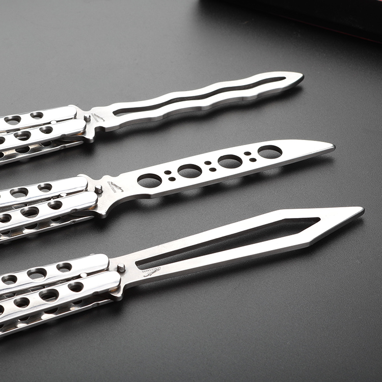 War Shark Disc Light Beginner Butterfly Knife Butterfly Practice Knife Butterfly Hand Knife Butterfly Folding Knife Butterfly Playing Knife