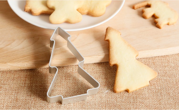 Công cụ làm bánh tự làm bánh quy ba chiều hoạt hình hình mousse vòng tròn rau cắt khuôn bánh dứa - Tự làm khuôn nướng khuôn bánh silicon
