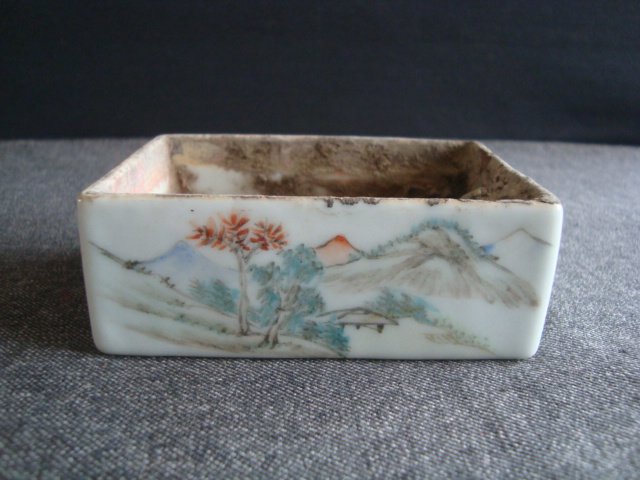 A3662 Late Qing Dynasty Square Light Crimson Landscape Figure Ink Pad Box Very Good Painter Rare