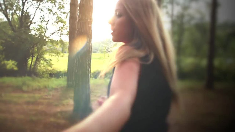 Final Cut Pro X 插件 LensWhack 镜头移轴梦幻光效果 for FCPX