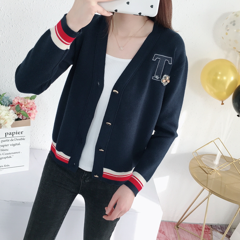 TEENIE2019 gấu mùa xuân mẫu thư nữ áo len cổ chữ V áo len cardigan TTCK91180W - Áo len cổ chữ V áo len cổ tim