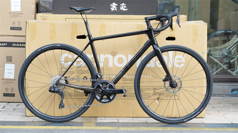 Cloud Trail: Seka Afield Disc Brake Road Bike 105 Electronic Shift
