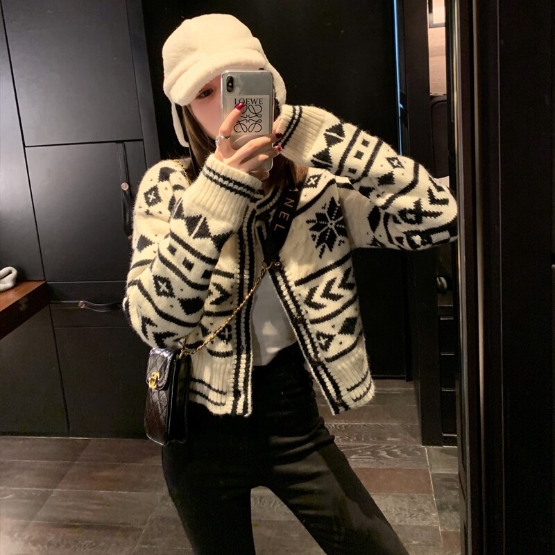 Sandro duffy spring small fragrant wind short style 100 lap sweaters Korean version Minus Age Foreign Pie Knit Cardiovert Coats Women