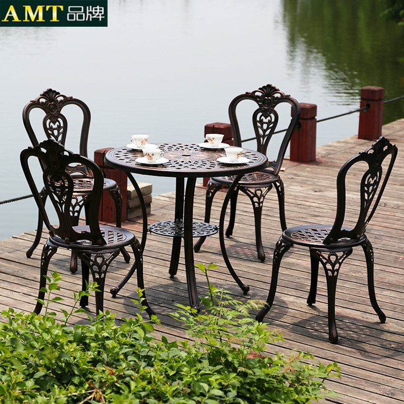 Cast aluminum tables and chairs outdoor European-style villa courtyard garden outdoor iron leisure balcony table and chair three-piece combination