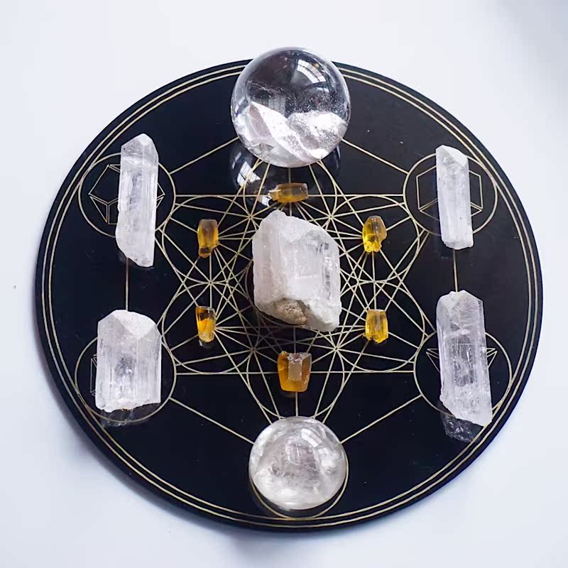 (Lin Instrumental) Natural crystal arranged mineral specimens Syracuse yellow crystal raw stone energy to purify small crowdsourced gifts