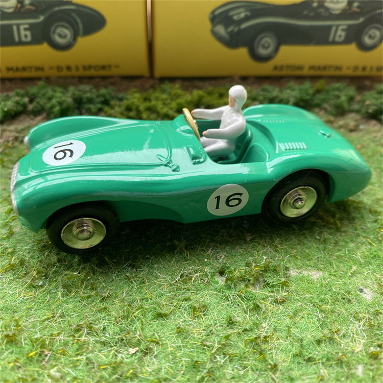Модель машины 特价外贸1:43 dinky toys 阿斯顿马丁赛车跑车全合金儿童玩具车 OTHER