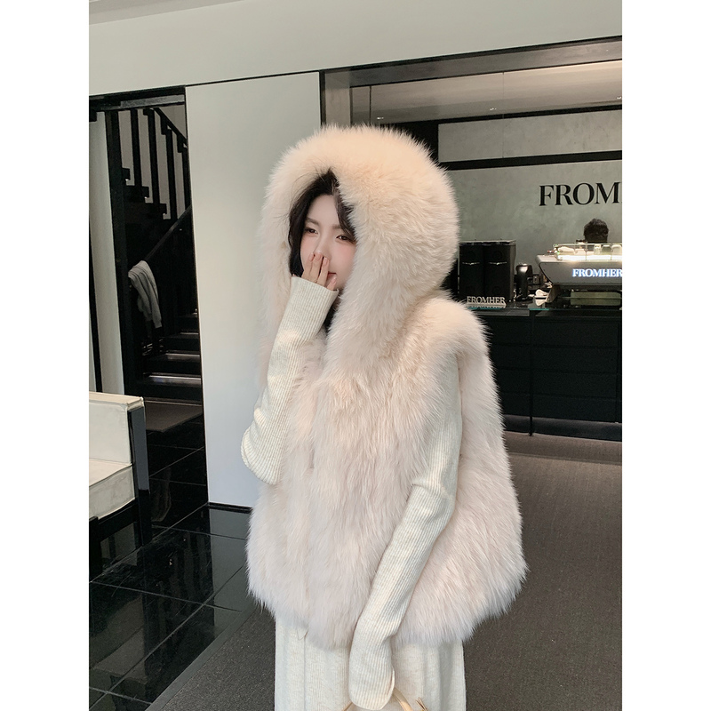 Sofitel Fur "Scorpio" Thick Double-Sided Woven Big White Bear Imported Fox Fur Large Hat Vest Sofitel Fur "Scorpio" Thick Double-Sided Woven Big White Bear Imported Fox Fur Large Hat Vest