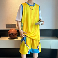 3004 Желтый костюм