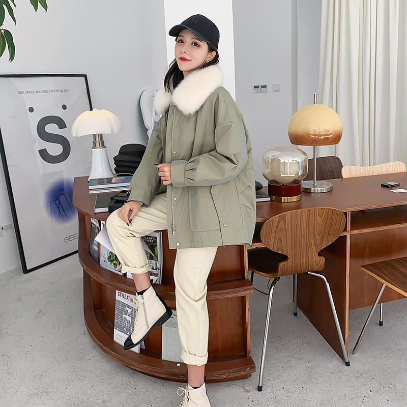 Fox fur collar rex rabbit liner overcoat women's 2022 winter new Haining fur coat lively