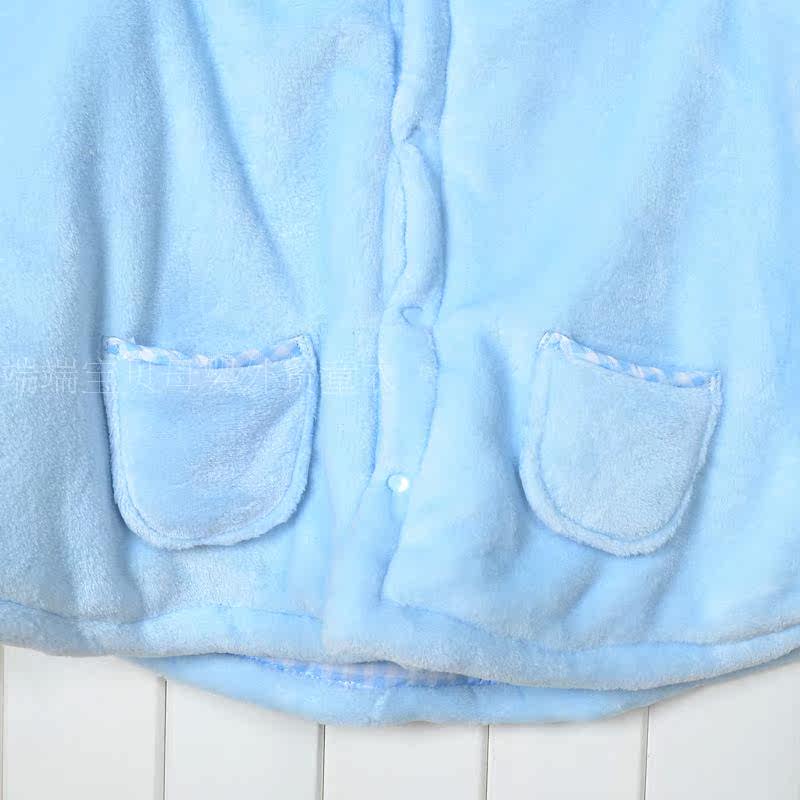 Cape pour enfant en toison - Ref 2153399 Image 14