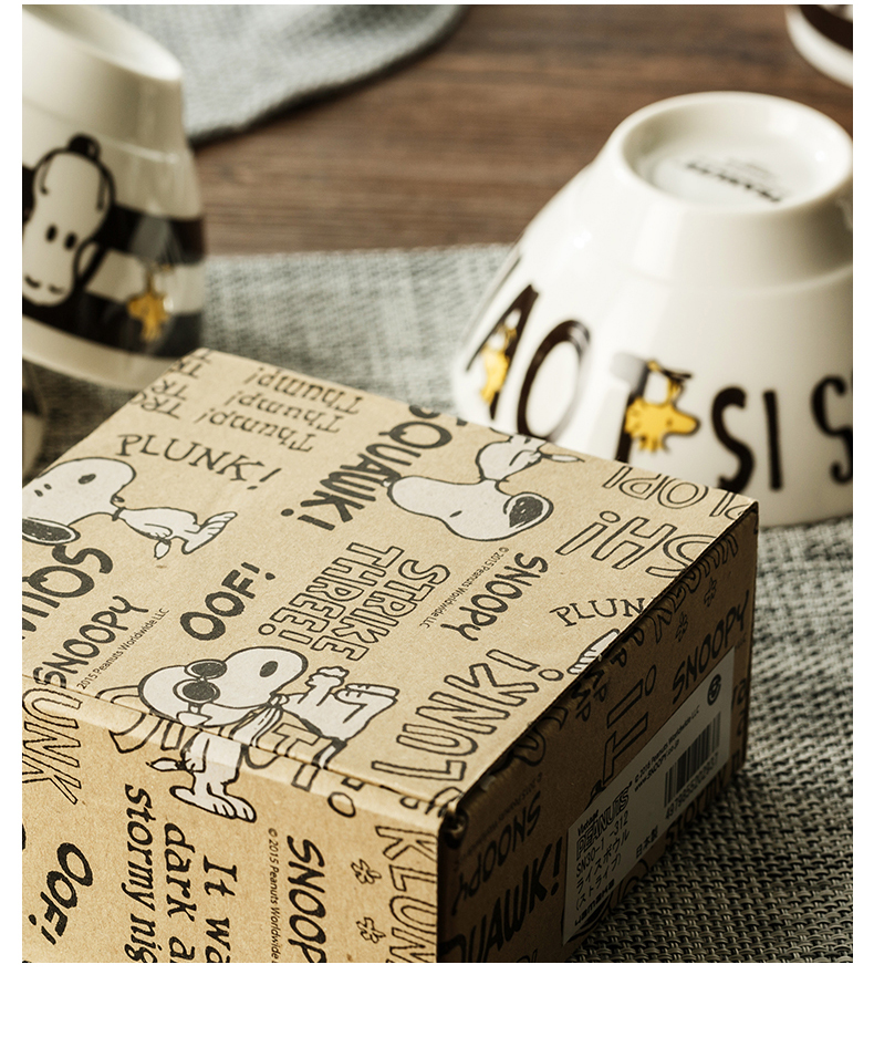 - into a SNOOPY SNOOPY American import tableware ceramic bowl express cartoon household hat to eat bread and butter