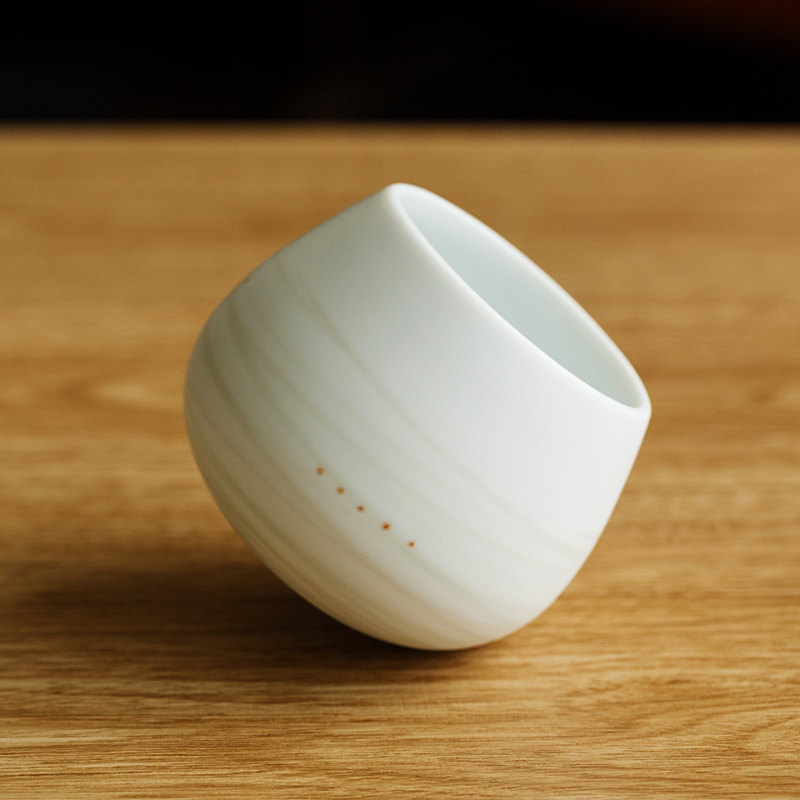 Japanese tea masters cup single cups of black glass imported creative household ceramics glass sample tea cup "daruma" cup