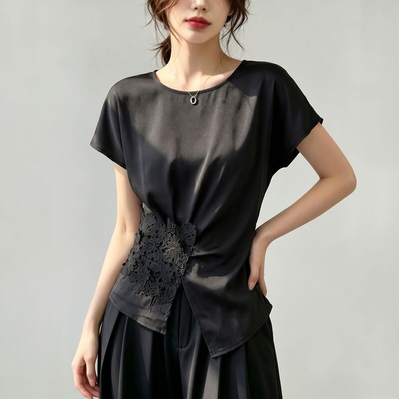 Black Elegant Lace Patchwork Round-Neck Top for Women, Plus Size, Slightly Plump, Summer French Style, Light Luxury, Chic, Waist-Cinching Shirt Black Elegant Lace Patchwork Round-Neck Top for Women, Plus Size, Slightly Plump, Summer French Style, Light Luxury, Chic, Waist-Cinching Shirt