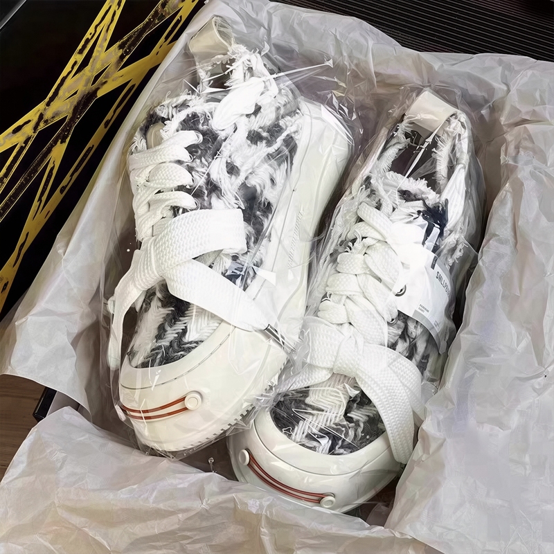【Rare Find】Limited Edition~ Open-Toe Canvas Shoes Similar to Those Worn by Tan Jianci, Women's Thick-Soled Distressed Shoes, Couple Shoes