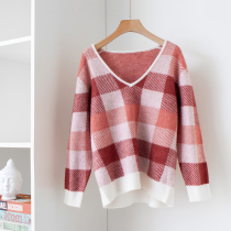 Only retro flavor pink checkerboard elegant V-neck small loose alpaca mohair sweater q