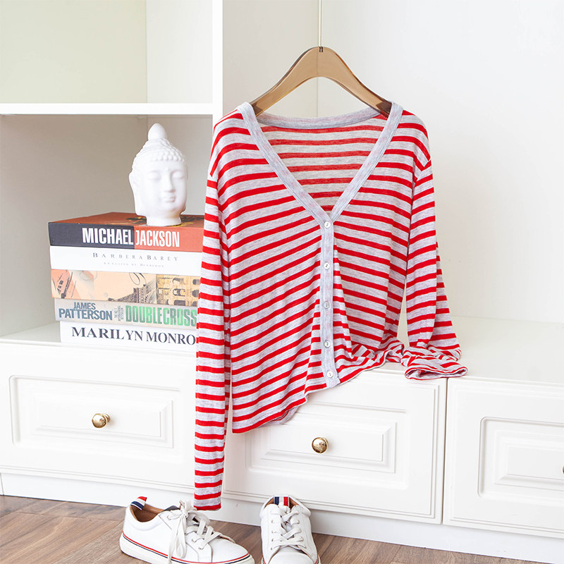 Sun protection sunscreen Summer sweatshirt clear and fine horizontal stripes V collar straight cylinder long sleeve light wool short-knitted sweatshirt woman