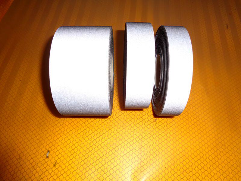 High-brightness reflective cloth self-adhesive reflective cloth TC self-adhesive reflective cloth with high brightness self-adhesive TC reflective cloth 25mm * 20m