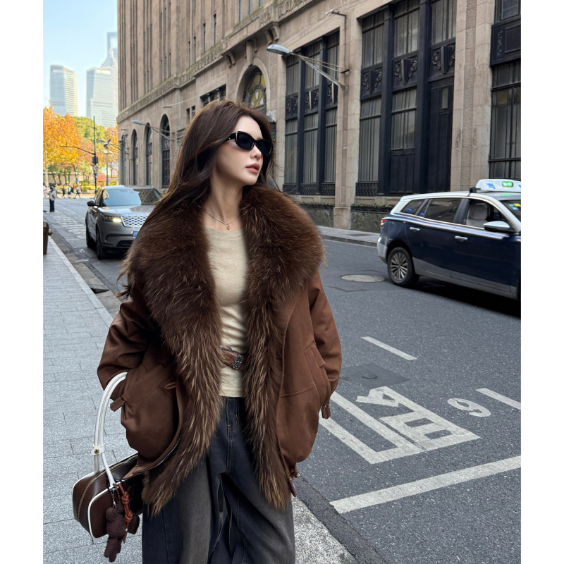 Winter Manchester Autumn and Winter Wilderness Roaming Raccoon Fur 90 Goose down Parka Women's Coat