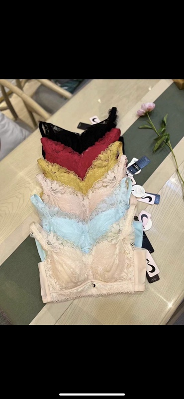 Beauty Trap Black Swan Authentic Bra 6302 Beauty Care Underwear No Steel Ring Big Bust Minimizing Thin Bra