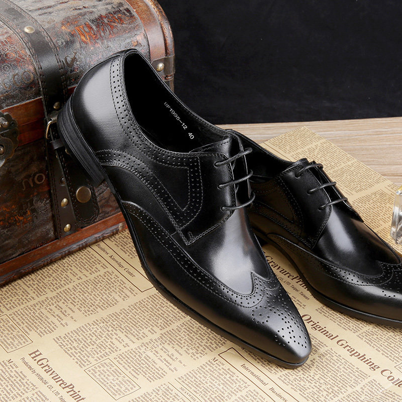 British European and American men's pointed-toe lace-up Brogue hollowed-out carved non-Chengdu leather shoes business formal three-section yellow