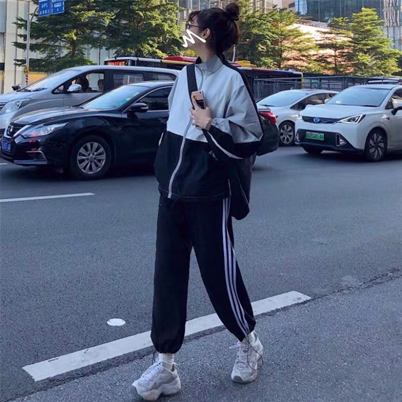 Fashion Collision Color Design Sensation Leisure Sports small crowdwomen 2022 new autumn and winter clothing large sizes and wear hitch sets two sets