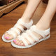 2023 ໃຫມ່ Summer Korean Version Sandals Women's Retro Jelly Shoes Flat Transparent Crystal Anti-Slip Beach Shoes Student Plastic