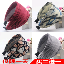 Korean hair ornaments Solid color flannel fabric wide-brimmed hair band Wavy hair buckle Flower check head band toothed pleated hair card