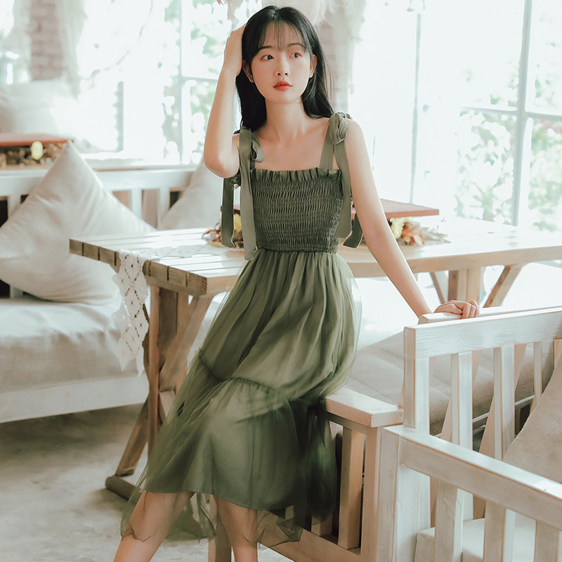 French Hanging Dress Design Sense Wearing Fascuistic Retro Temperance Spicy 2022 New Dress Woman Summer