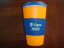 UK Cigna double-layer vacuum plastic anti-heat insulation cup thermos cup with lid Sports Car Cup