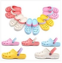 2020 special Korean casual fashion hole shoes couple Baotou sandals big head sandals men and women slippers