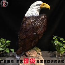 Cinnamomum root carving Eagle Mountain carving decision thousands of miles away to open gifts ornaments solid wood carving