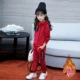 Bộ đồ bé gái mùa thu 2018 mới thời trang Hàn Quốc quần áo trẻ em lớn mùa thu và mùa đông nhung vàng thể thao hai mảnh
