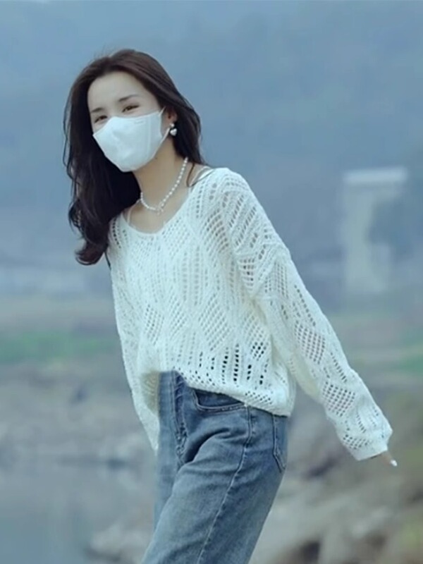 Korean Style Gentle Temperament Hollow V-Neck Knitwear Age-Reducing Loose Long-Sleeved Top Early Spring and Autumn New Sweater for Women