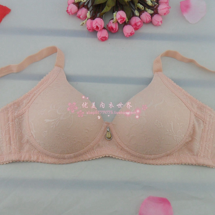 Áo ngực mỏng mảnh không có vòng thép không khóa ba hàng định hình B cup nữ đồ lót áo lót k dây