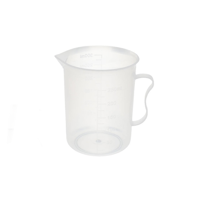 Hand-made tool plastic measuring cup 500ml can be heated through water